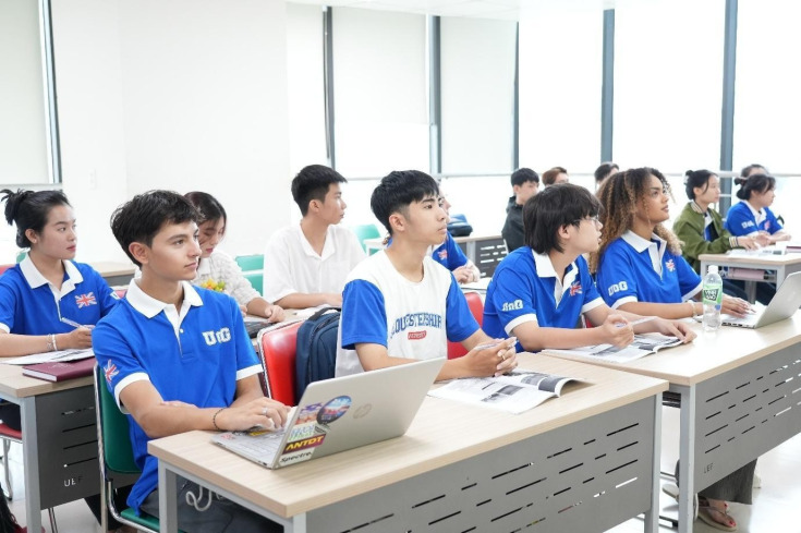 BẰNG CỬ NHÂN ANH QUỐC – HỌC TẠI VIỆT NAM: LỰA CHỌN ĐƯỢC NHIỀU PHỤ HUYNH ƯU TIÊN 13