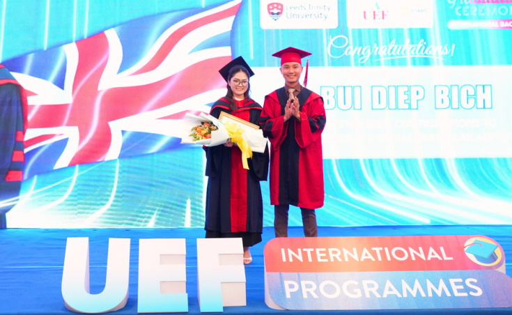 GLOUCESTERSHIRE VIETNAM TỔ CHỨC LỄ BỂ GIẢNG VÀ TRAO BẰNG TỐT NGHIỆP CHƯƠNG TRÌNH CỬ NHÂN ANH QUỐC NĂM 2025 88