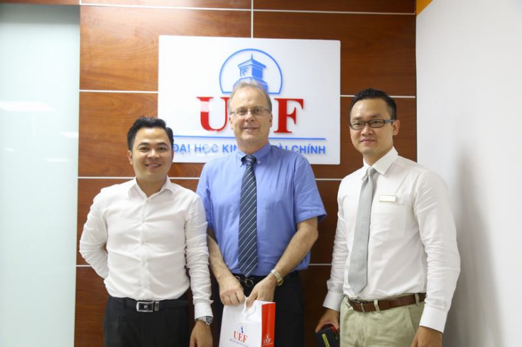LÝ DO SINH VIÊN QUỐC TẾ "ƯU ÁI" UEF KHI CHỌN MÔI TRƯỜNG HỌC TẬP 53