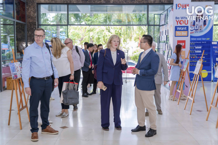 LÃNH ĐẠO UNIVERSITY OF GLOUCESTERSHIRE LÀM VIỆC TẠI VIỆT NAM, MỞ RỘNG ĐỊNH HƯỚNG PHÁT TRIỂN GLOUCESTERSHIRE VIETNAM 73