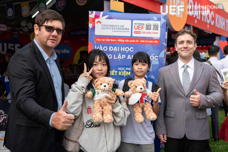 CHƯƠNG TRÌNH CỬ NHÂN QUỐC TẾ CỦA GLOUCESTERSHIRE VIETNAM THU HÚT SỰ QUA TÂM CỦA ĐÔNG ĐẢO PHỤ HUYNH, HỌC SINH 9
