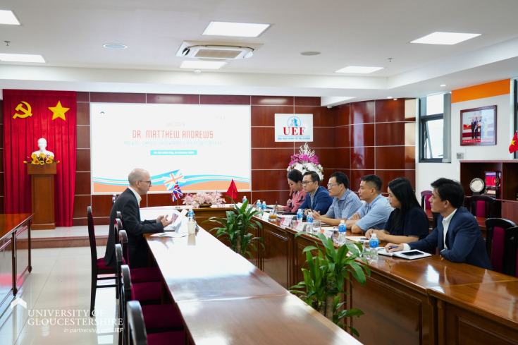 LÃNH ĐẠO UOG ANH QUỐC THĂM UOG VIETNAM VÀ LÀM VIỆC VỀ CHIẾN LƯỢC HỢP TÁC, TRIỂN KHAI CÁC CHƯƠNG TRÌNH CỬ NHÂN QUỐC TẾ 19