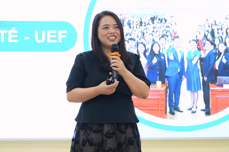 LỄ TRAO HỌC BỔNG CHƯƠNG TRÌNH CỬ NHÂN QUỐC TẾ & WORKSHOP “ỨNG DỤNG AI TRONG HỌC TẬP ĐẠI HỌC HIỆU QUẢ” 57