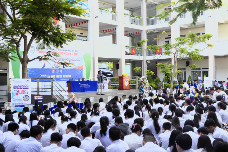 “CHẠM ƯỚC MƠ” – CHẮP CÁNH TƯƠNG LAI, VƯƠN MÌNH RA TOÀN CẦU 8