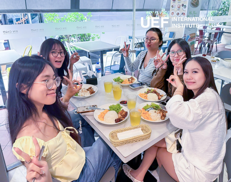 SINH VIÊN GLOUCESTERSHIRE VIETNAM TIẾP CẬN MÔ HÌNH ĐÔ THỊ XANH VÀ GIAO LƯU HỌC THUẬT TẠI SINGAPORE 27