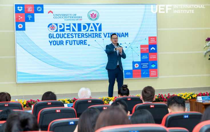 MỘT NGÀY TRẢI NGHIỆM ĐẠI HỌC QUỐC TẾ CỦA HỌC SINH THPT HOA SEN TẠI GLOUCESTERSHIRE VIETNAM 11