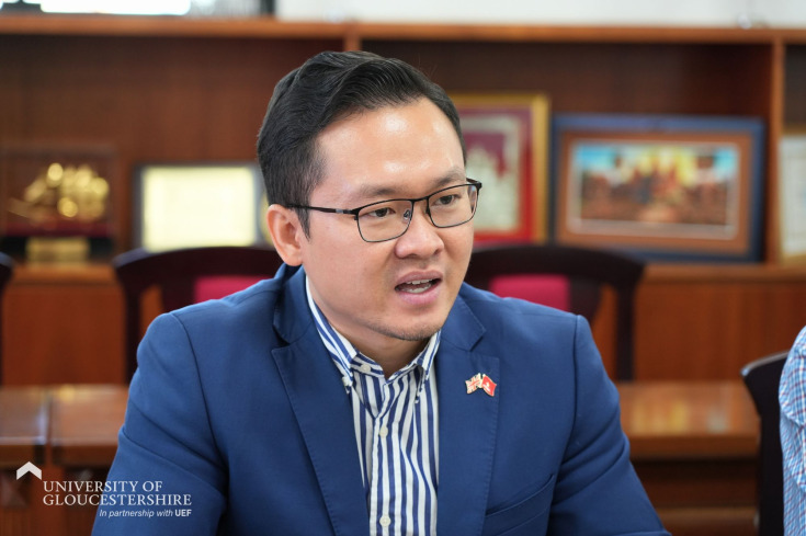 LÃNH ĐẠO UOG ANH QUỐC THĂM UOG VIETNAM VÀ LÀM VIỆC VỀ CHIẾN LƯỢC HỢP TÁC, TRIỂN KHAI CÁC CHƯƠNG TRÌNH CỬ NHÂN QUỐC TẾ 16