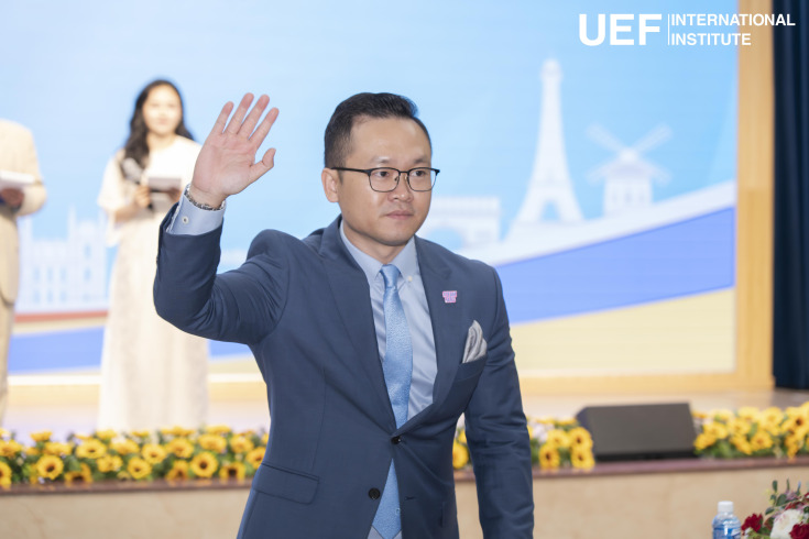 DẤU ẤN TẠI LỄ KHAI GIẢNG NĂM HỌC 2026–2027 CỦA GLOUCESTERSHIRE VIETNAM 35