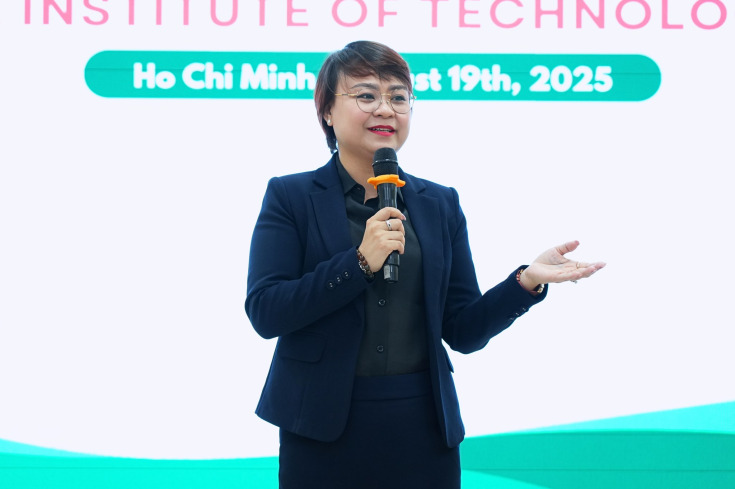 GLOUCESTERSHIRE VIETNAM ĐÓN ĐOÀN SINH VIÊN TRƯỜNG ĐẠI HỌC CÔNG NGHỆ SINGAPORE TRONG CHƯƠNG TRÌNH GIAO LƯU QUỐC TẾ 38
