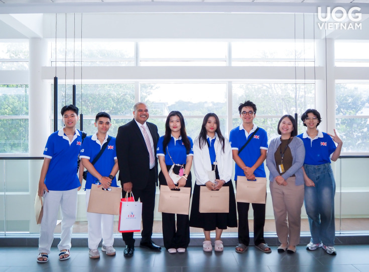 SINH VIÊN GLOUCESTERSHIRE VIETNAM GIAO LƯU HỌC THUẬT TẠI ĐẠI HỌC CURTIN SINGAPORE 22