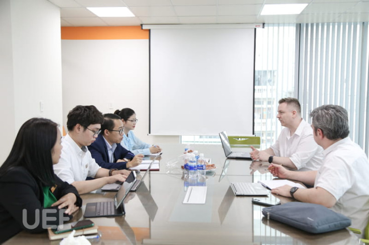 UEFERS BỔ SUNG KIẾN THỨC CHUYÊN NGÀNH TỪ GIÁO SƯ TRƯỜNG ĐẠI HỌC GLOUCESTERSHIRE - ANH QUỐC 99