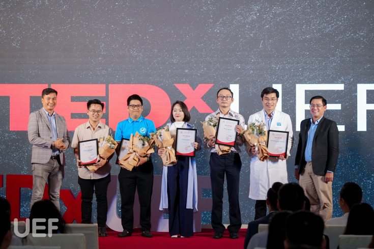 TEDX UEF 2024: NHỮNG GIÁ TRỊ TIỀM ẨN ĐƯỢC GỢI MỞ, TRUYỀN CẢM HỨNG KHAI PHÁ TƯ DUY CHO NGƯỜI TRẺ 22