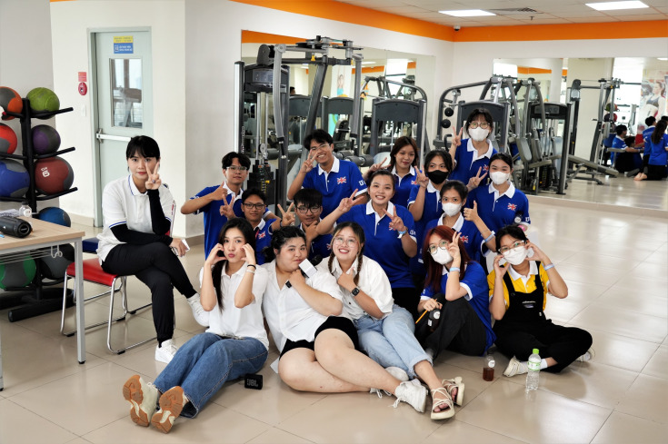 TỔNG HỢP HÌNH ẢNH HOẠT ĐỘNG TEAM BUILDING DÀNH CHO TÂN SINH VIÊN 64