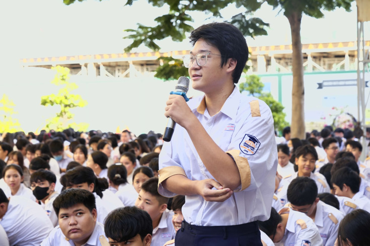 “CHẠM ƯỚC MƠ” – CHẮP CÁNH TƯƠNG LAI, VƯƠN MÌNH RA TOÀN CẦU 52