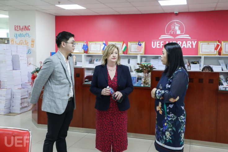 UEF VÀ ĐẠI DIỆN ĐẠI HỌC GLOUCESTERSHIRE THẢO LUẬN VỀ KẾ HOẠCH ĐÀO TẠO TRONG NĂM HỌC MỚI 68