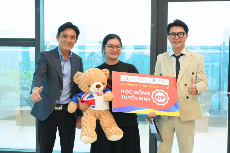GLOUCESTERSHIRE OPEN DAY THU HÚT PHỤ HUYNH VÀ THÍ SINH QUAN TÂM ĐẾN CHƯƠNG TRÌNH CỬ NHÂN ANH QUỐC 28