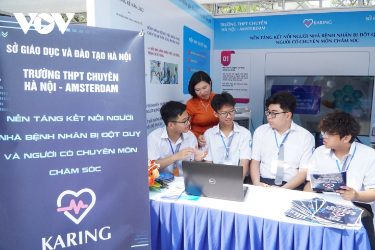 LAN TỎA CẢM HỨNG KHỞI NGHIỆP TRONG HỌC SINH, SINH VIÊN 30