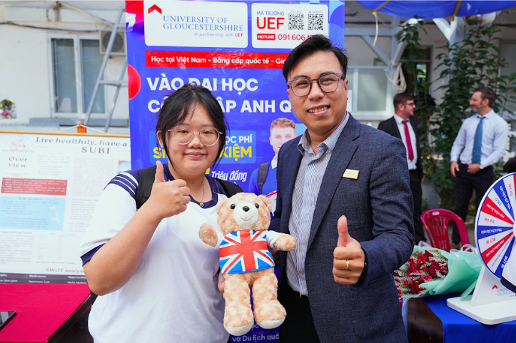 GLOUCESTERSHIRE VIETNAM ĐỒNG HÀNH CÙNG GEN Z CHỌN NGÀNH TRONG THỜI ĐẠI AI 38
