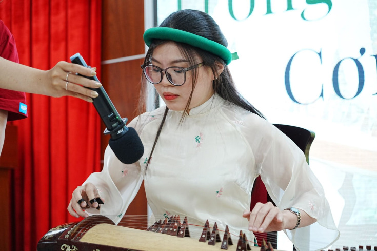 GIAO LƯU VĂN HÓA CÙNG SINH VIÊN ĐẠI HỌC QUỐC GIA SINGAPORE 36