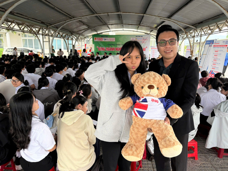 NHIỀU HỌC SINH TẠI BÀ RỊA - VŨNG TÀU QUAN TÂM ĐẾN CHƯƠNG TRÌNH CỬ NHÂN QUỐC TẾ CỦA GLOUCESTERSHIRE VIETNAM 36