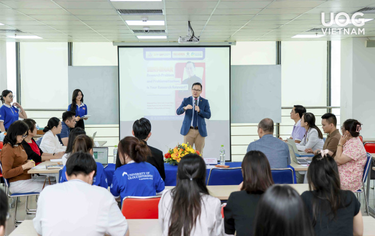 SINH VIÊN GLOUCESTERSHIRE VIETNAM TRAU DỒI TƯ DUY NGHIÊN CỨU CÙNG HỌC GIẢ QUỐC TẾ 13