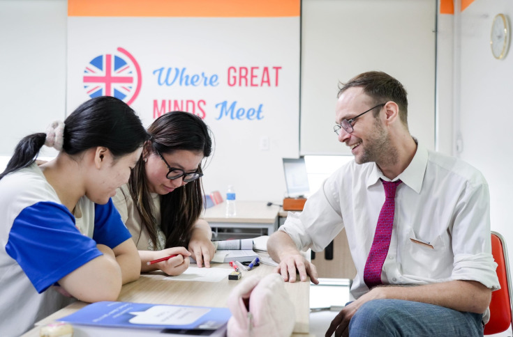 GIẢNG VIÊN QUỐC TẾ: NÂNG TẦM CHẤT LƯỢNG CỦA CHƯƠNG TRÌNH GLOUCESTERSHIRE VIETNAM 50
