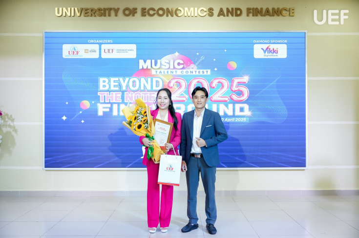 CHUNG KẾT BEYOND THE NOTES 2025: KHI THANH ÂM VIẾT NÊN CẢM XÚC, SÂN KHẤU BỪNG SÁNG TÀI NĂNG 41