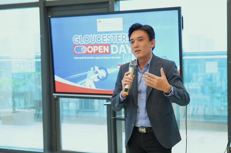 GLOUCESTERSHIRE OPEN DAY THU HÚT PHỤ HUYNH VÀ THÍ SINH QUAN TÂM ĐẾN CHƯƠNG TRÌNH CỬ NHÂN ANH QUỐC 11
