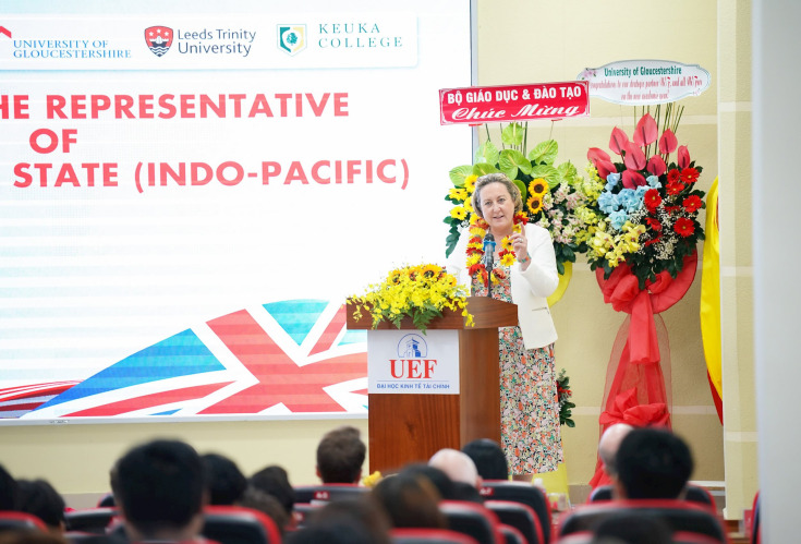 QUỐC VỤ KHANH ANH QUỐC DỰ LỄ KHAI GIẢNG CÁC CHƯƠNG TRÌNH QUỐC TẾ TẠI UOG VIETNAM 38