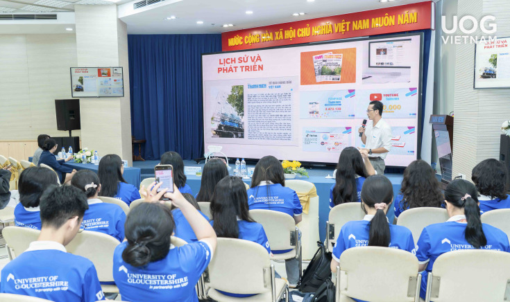 SINH VIÊN GLOUCESTERSHIRE VIETNAM THAM QUAN, KIẾN TẬP TẠI TÒA SOẠN BÁO THANH NIÊN 31