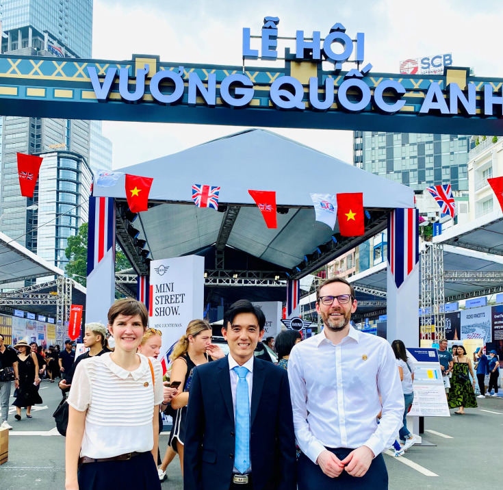 ĐH GLOUCESTERSHIRE THAM GIA LỄ HỘI VƯƠNG QUỐC ANH 2023 12