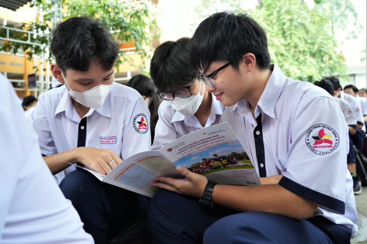 KHỞI ĐỘNG CHƯƠNG TRÌNH TƯ VẤN HƯỚNG NGHIỆP "CÙNG BẠN CHỌN NGHỀ CHO TƯƠNG LAI" LẦN THỨ 16 - NĂM HỌC 2023 - 2024 34