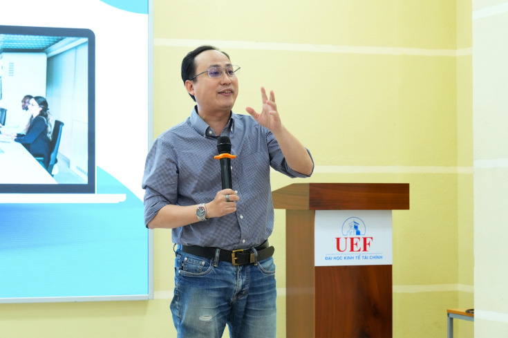 LỄ TRAO HỌC BỔNG CHƯƠNG TRÌNH CỬ NHÂN QUỐC TẾ & WORKSHOP “ỨNG DỤNG AI TRONG HỌC TẬP ĐẠI HỌC HIỆU QUẢ” 79