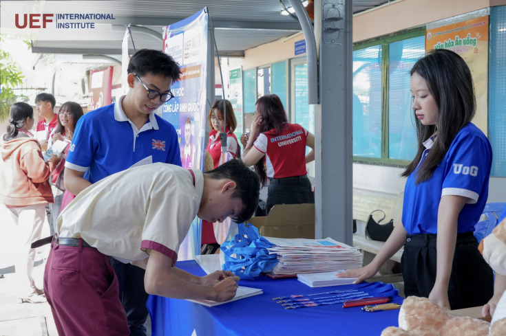 GLOUCESTERSHIRE VIETNAM TĂNG CƯỜNG TƯ VẤN TUYỂN SINH TẠI CÁC TRƯỜNG THPT, THU HÚT HỌC SINH XÉT HỌC BỔNG SỚM 27