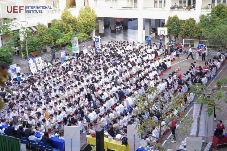 GLOUCESTERSHIRE VIETNAM TĂNG CƯỜNG TƯ VẤN TUYỂN SINH TẠI CÁC TRƯỜNG THPT, THU HÚT HỌC SINH XÉT HỌC BỔNG SỚM 11