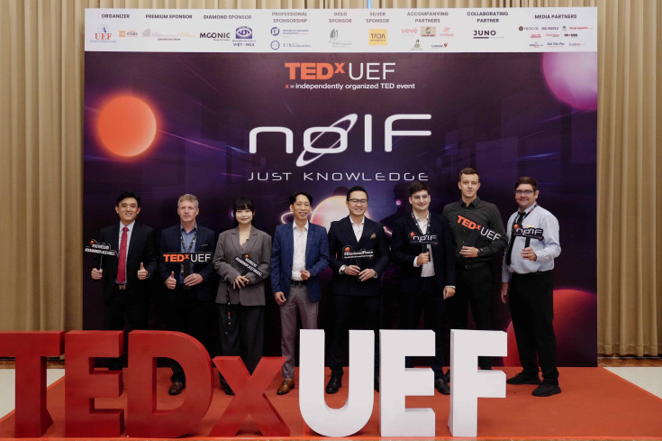 TEDX UEF 2025: "NOIF" VÀ ĐÊM BÙNG CHÁY KHÁT VỌNG, BIẾN TRI THỨC THÀNH HÀNH ĐỘNG 22