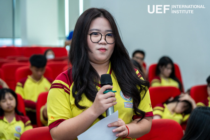 MỘT NGÀY TRẢI NGHIỆM ĐẠI HỌC QUỐC TẾ CỦA HỌC SINH THPT HOA SEN TẠI GLOUCESTERSHIRE VIETNAM 37