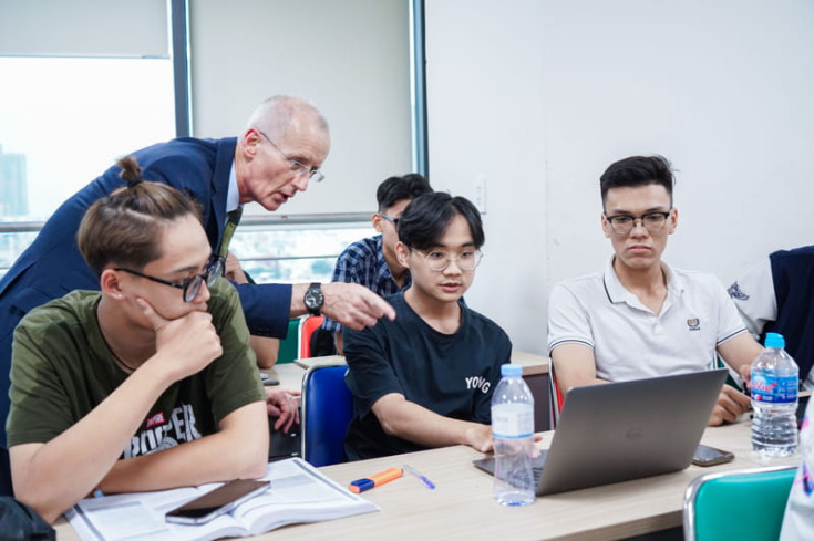 "DU HỌC TẠI CHỖ" Ở NGÔI TRƯỜNG ĐẠT CHUẨN KIỂM ĐỊNH QUỐC TẾ 54