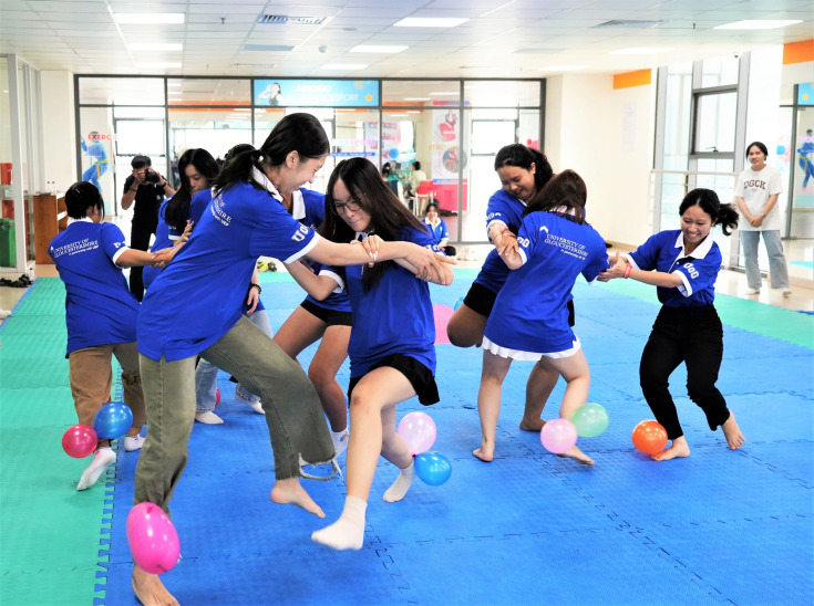 TỔNG HỢP HÌNH ẢNH HOẠT ĐỘNG TEAM BUILDING DÀNH CHO TÂN SINH VIÊN 55