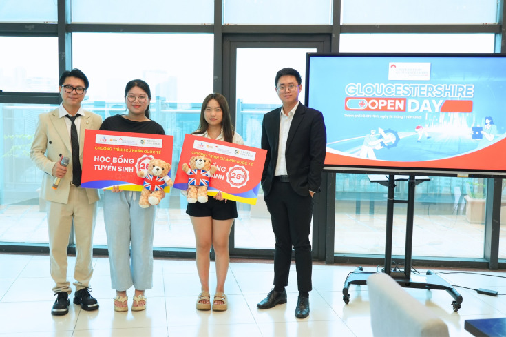 GLOUCESTERSHIRE OPEN DAY THU HÚT PHỤ HUYNH VÀ THÍ SINH QUAN TÂM ĐẾN CHƯƠNG TRÌNH CỬ NHÂN ANH QUỐC 22