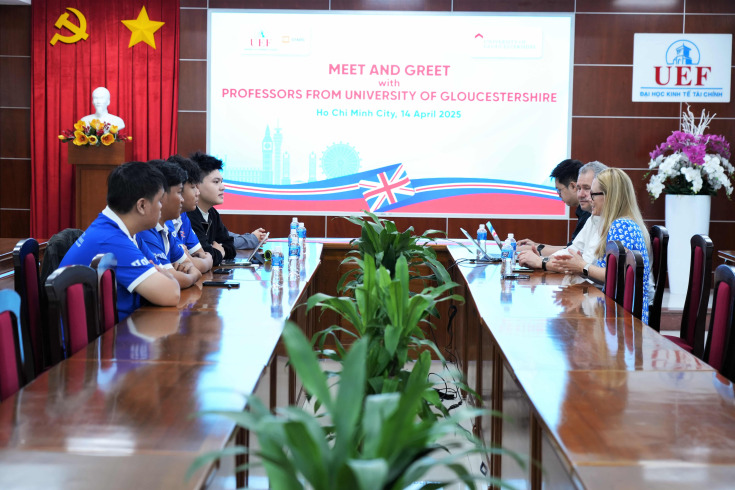 GLOUCESTERSHIRE VIETNAM ĐÓN TIẾP ĐOÀN GIÁO SƯ ĐẾN TỪ ĐH GLOUCESTERSHIRE (ANH QUỐC) - BƯỚC TIẾN MỚI TRONG HỢP TÁC GIÁO DỤC 10