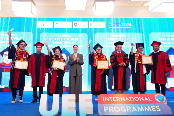 PHỤ HUYNH NGÀY CÀNG ƯU TIÊN GIÁ TRỊ DÀI HẠN KHI CHỌN TRƯỜNG ĐẠI HỌC CHO CON 13