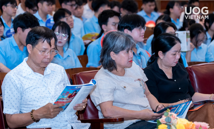 GLOUCESTERSHIRE VIETNAM NỐI TIẾP HÀNH TRÌNH CÙNG HỌC SINH KHU VỰC TÂY NGUYÊN TẠI CHƯƠNG TRÌNH “TIẾP BƯỚC TRƯỜNG THI” 22