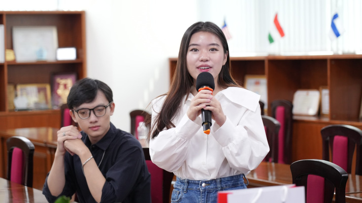 TOP 6 ÉN VÀNG UEF TỰ TIN CHINH PHỤC VÒNG CHUNG KẾT VỚI KỸ NĂNG BIÊN TẬP - DẪN TALKSHOW 35