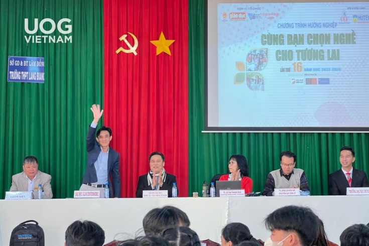 UOG VIETNAM TIẾP TỤC ĐỒNG HÀNH VỚI HỌC SINH TỈNH LÂM ĐỒNG TRONG VIỆC LỰA CHỌN NGÀNH HỌC CHO TƯƠNG LAI 16