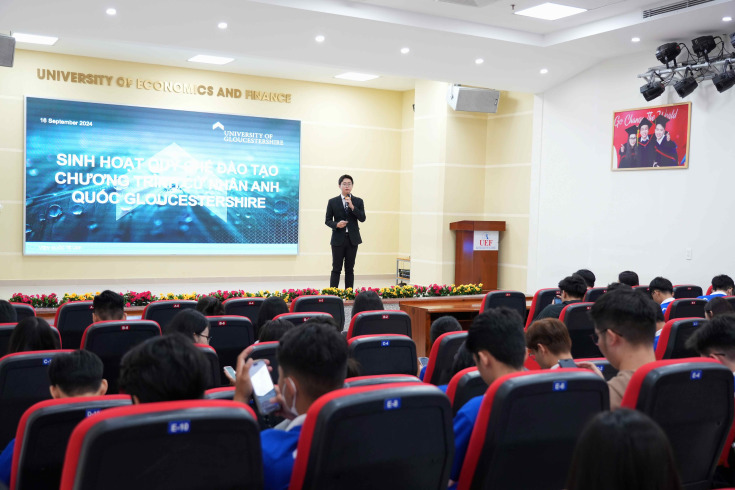 GLOUCESTERSHIRE VIETNAM GẶP GỠ TÂN SINH VIÊN KHÓA 2024 VÀO ĐẦU NĂM HỌC MỚI 69