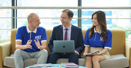 CƠ HỘI HỌC CHƯƠNG TRÌNH CỬ NHÂN QUỐC TẾ TẠI VIỆT NAM