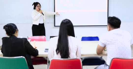 SINH VIÊN GLOUCESTERSHIRE VIETNAM TRẢI NGHIỆM DỰ ÁN THỰC CHIẾN CÙNG THƯƠNG HIỆU NORI