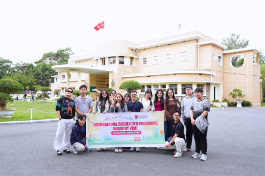 SINH VIÊN GLOUCESTERSHIRE VIETNAM KHÁM PHÁ VÀ HỌC TẬP TRẢI NGHỆM TẠI ĐÀ LẠT