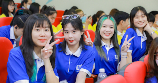 ​THEO HỌC CHƯƠNG TRÌNH CỬ NHÂN QUỐC TẾ TẠI UOG VIETNAM, SINH VIÊN SẼ CÓ NHỮNG CƠ HỘI GÌ?